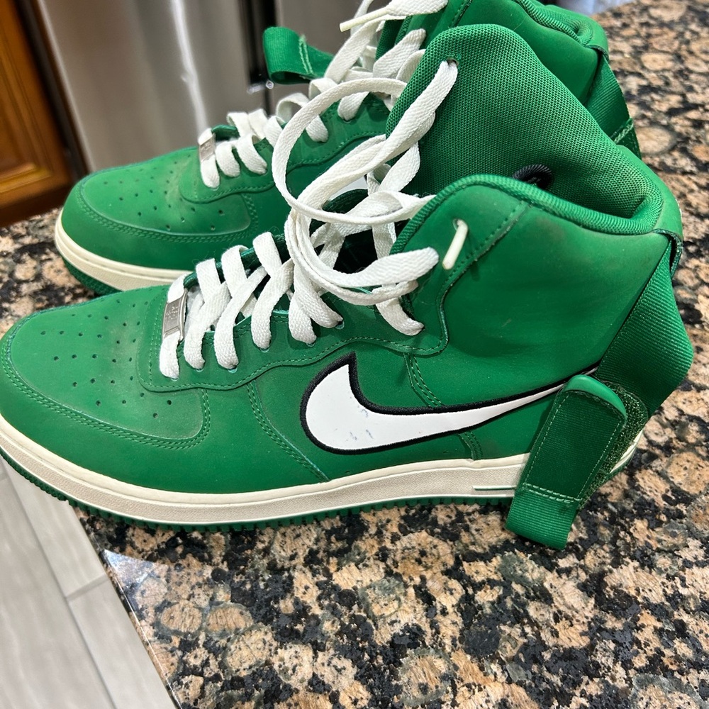 Nike Green High-Top Sneakers